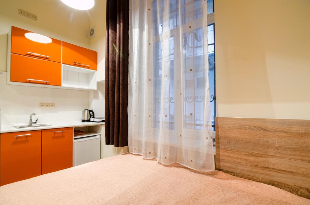Economy Apartment On Rappoporta 7A-1 Lviv Eksteriør bilde